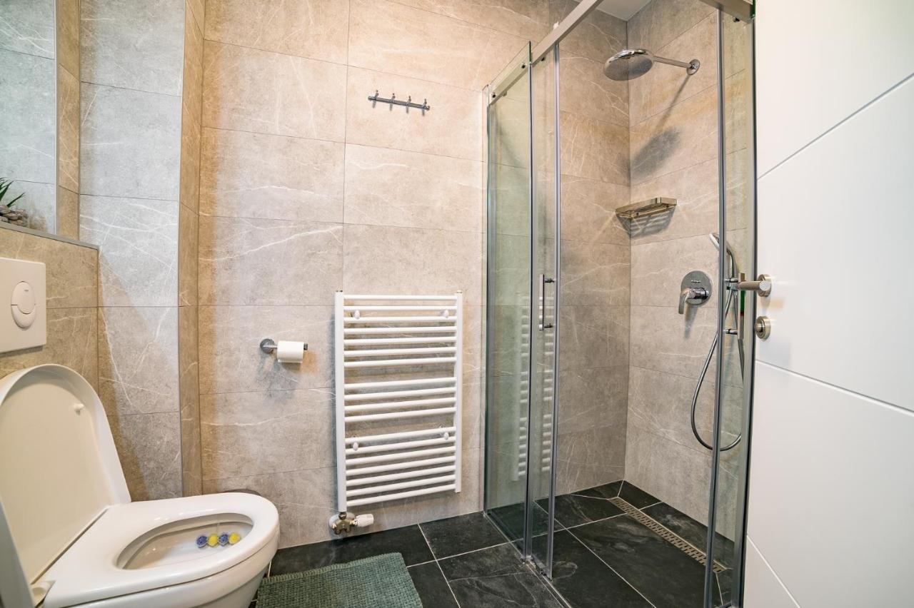 Apartman Epilux Tuzla Exterior foto