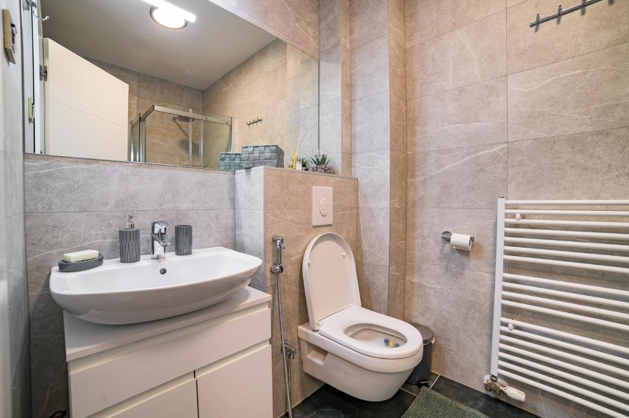 Apartman Epilux Tuzla Exterior foto
